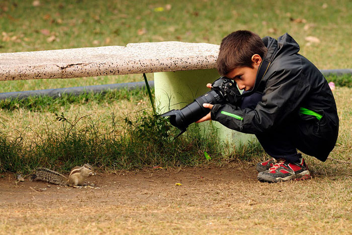 il a reçu le 1er prix de photographie animalière à Londres à 9 ans