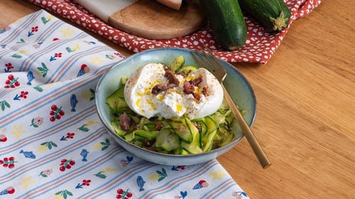 Tagliatelles de courgettes à la crème et burrata