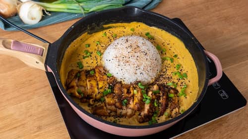 Improvisez ce curry de poulet hyper crémeux et savoureux en moins de 20 minutes