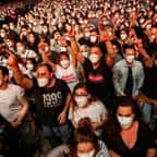 Covid-19 : « aucun signe » de contagion après un concert test de 5 000 personnes en Espagne, un espoir pour le secteur culturel