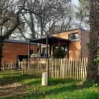 Des tiny houses installées sur l'ancien camping municipal de Grand-Champ, dans le Morbihan