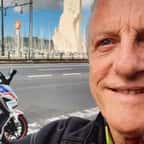 Ce septuagénaire a parcouru plus de 6 500 km à scooter pour revoir un cousin, perdu de vue depuis 60 ans