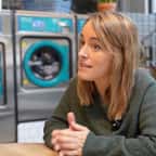 Marta Pérez, cofondatrice du café-laverie LaBar à Barcelone, lors de son interview sur YouTube