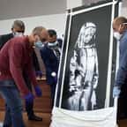 L’Italie restitue officiellement à la France l’œuvre-hommage de Banksy, volée au Bataclan