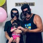 Cette petit fille naît avec une tache rappelant le masque de Batman, le web se mobilise pour qu’elle se fasse opérer