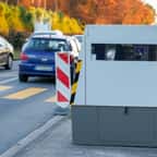 Il transforme sa boîte aux lettres en faux radar pour faire ralentir les automobilistes devant chez lui