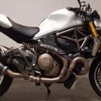 Contraint par sa famille de revendre sa moto parce qu'il sera bientôt papa, il publie une annonce hilarante sur Le Bon Coin !