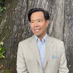 Sam Dogen, expert financier