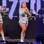 La chanteuse Alizée sur scène