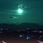 Boule de feu traversant le ciel du Japon