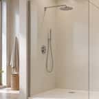 Une douche habillée de panneaux muraux sans joints de carrelage