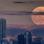 Cette série de photos immortalise la beauté de la Super Lune du Tonnerre 
