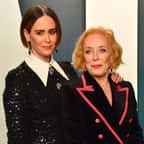 Sarah Paulson répond aux critiques sa différence d’âge de 32 ans avec sa compagne Holland Taylor