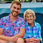 Cette mamie de 94 ans qui n’a jamais voyagé veut visiter les 7 continents avec son petit-fils