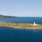 Cette île en Ecosse avec maison privée est à vendre pour un prix dérisoire !