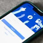 «Je n'autorise par Facebook...» : Non, poster ce message sur votre mur ne sert à rien et voici pourquoi