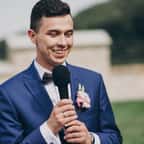 Un discours pendant un mariage