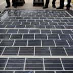 La premi&egrave;re route solaire au monde a &eacute;t&eacute; inaugur&eacute;e en Normandie !