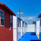 Los Angeles : des mini-maisons installées en 90 minutes pour les sans-abri