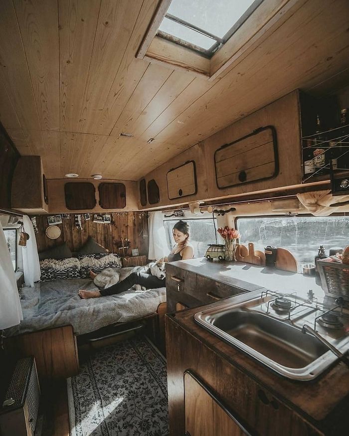 35 photos du compte Instagram « project.vanlife » qui vont vous donner envie de tout plaquer et d'acheter un van ! Par Clément P. 31