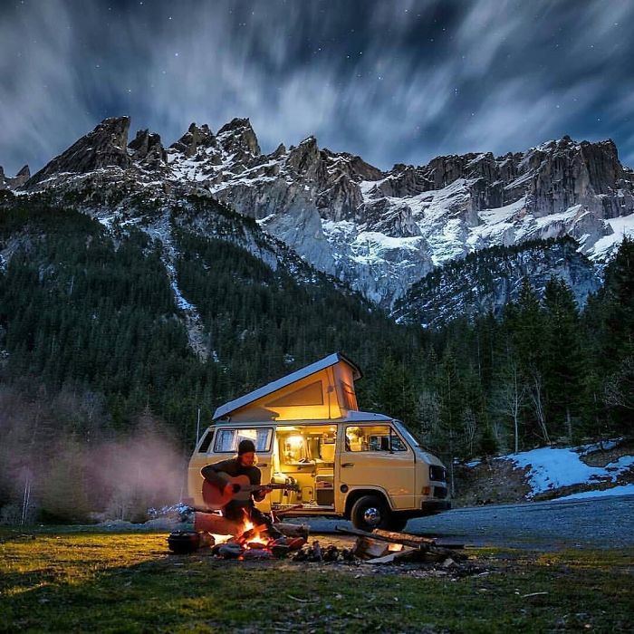 35 photos du compte Instagram « project.vanlife » qui vont vous donner envie de tout plaquer et d'acheter un van ! Par Clément P. 6