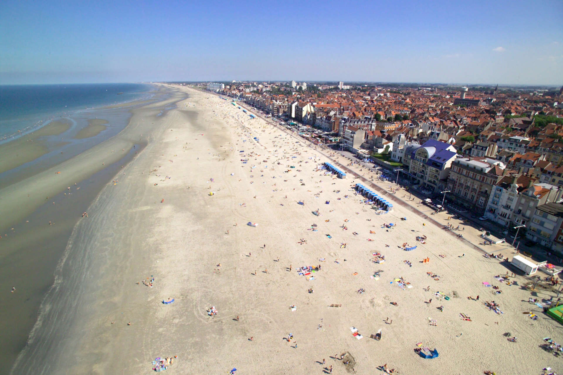 Suite au succès international du film de Nolan, Dunkerque voit le tourisme exploser ! Par Clément P. Tourisme-nordpasdecalais