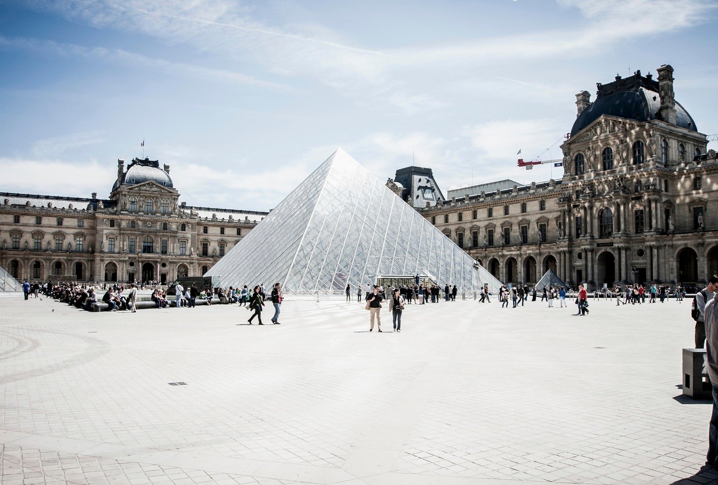 10 secrets particulièrement étonnants sur le Louvre ! Par Clément P. StacyWyss