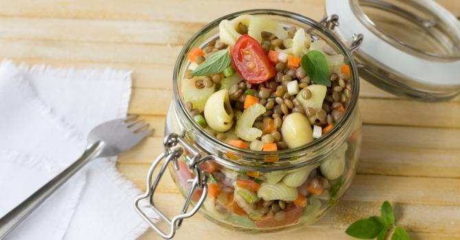 15 Idees De Recettes De Salades A Emporter Pour Manger Healthy A