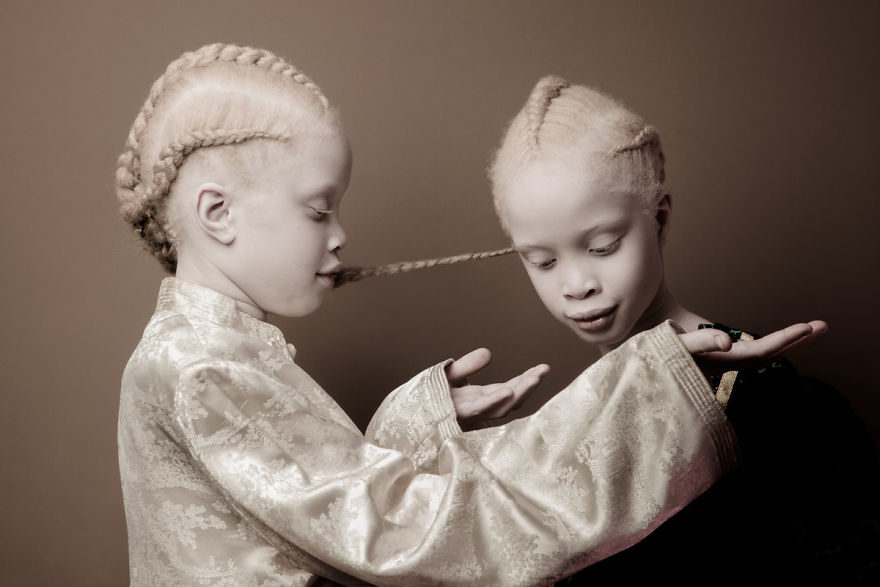 Ces trois sœurs qui bouleversent la toile...Photos