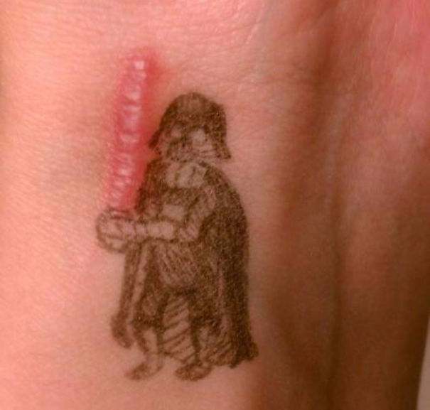 RÃ©sultat de recherche d'images pour "cicatrice cachÃ©e par tatouage"