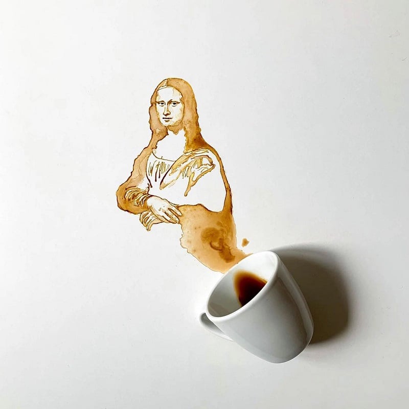 Les tâches de café deviennent des œuvres d'art