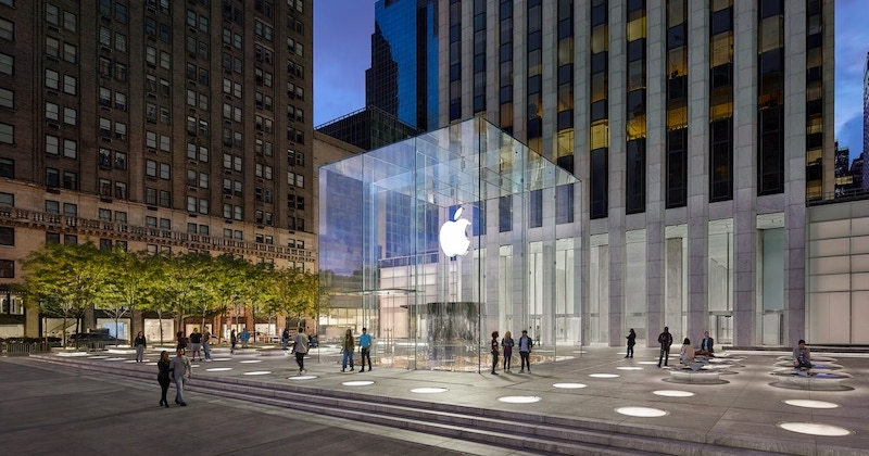 New York : un homme achète 300 iPhone dans un Apple Store et se fait voler sa marchandise quelques minutes plus tard 