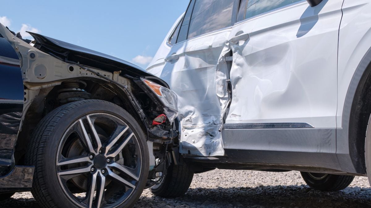Collision entre deux voitures 