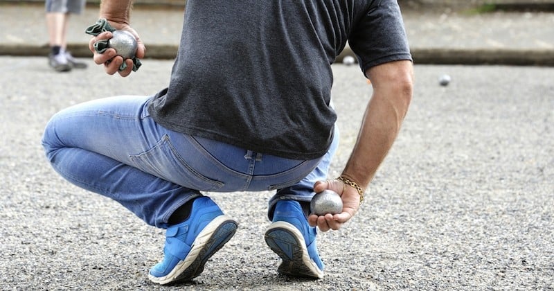 Aveyron : un maire interdit la pratique de la pétanque nocturne