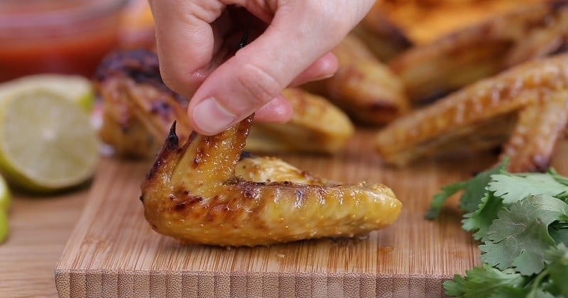 Mettez le feu à vos apéros avec les Chicken Wings Spicy maison, délicieusement doux et relevés !