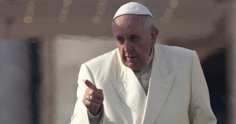 Le pape François craint que l'Église ne soit gagnée par la « mode » de l'homosexualité