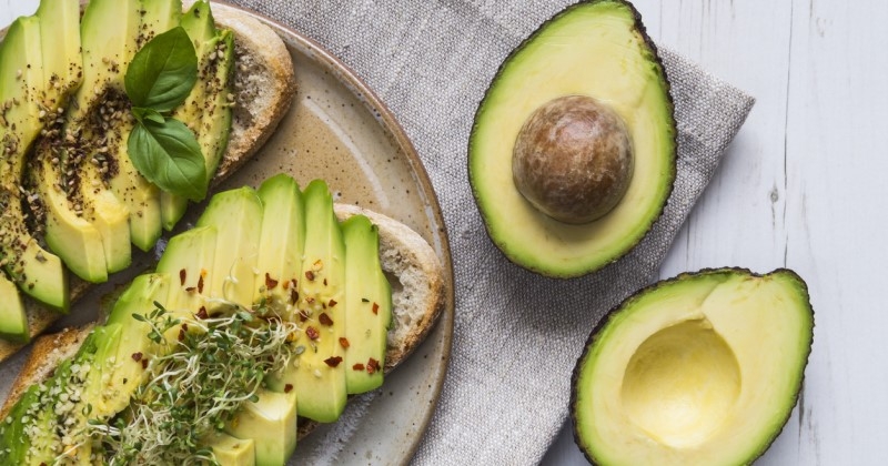 Attention, cette astuce pour manger vos avocats peut-être dangereuse pour votre santé