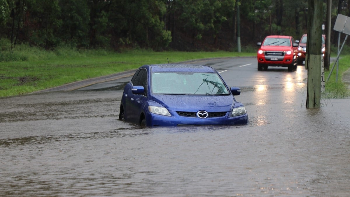 Landes : leur voiture est piégée par les eaux, ils sont sauvés par les pompiers