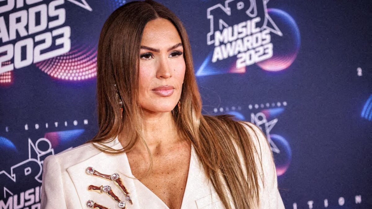 « C'est cadeau » : des voleurs s'introduisent chez Vitaa, elle les affiche en vidéo