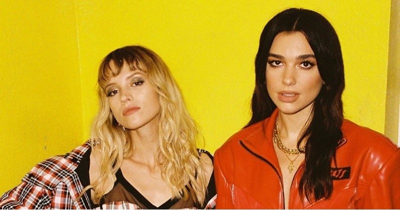 Angèle annonce la sortie d'un morceau en collaboration avec Dua Lipa