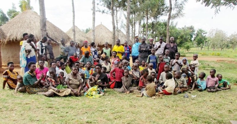 Marié à 12 femmes, il est père de 102 enfants et a 578 petits-enfants dont il a oublié les prénoms