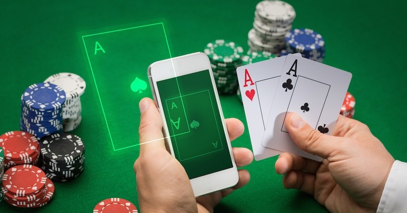 Pourquoi tant de personnes jouent au poker en ligne  ? 