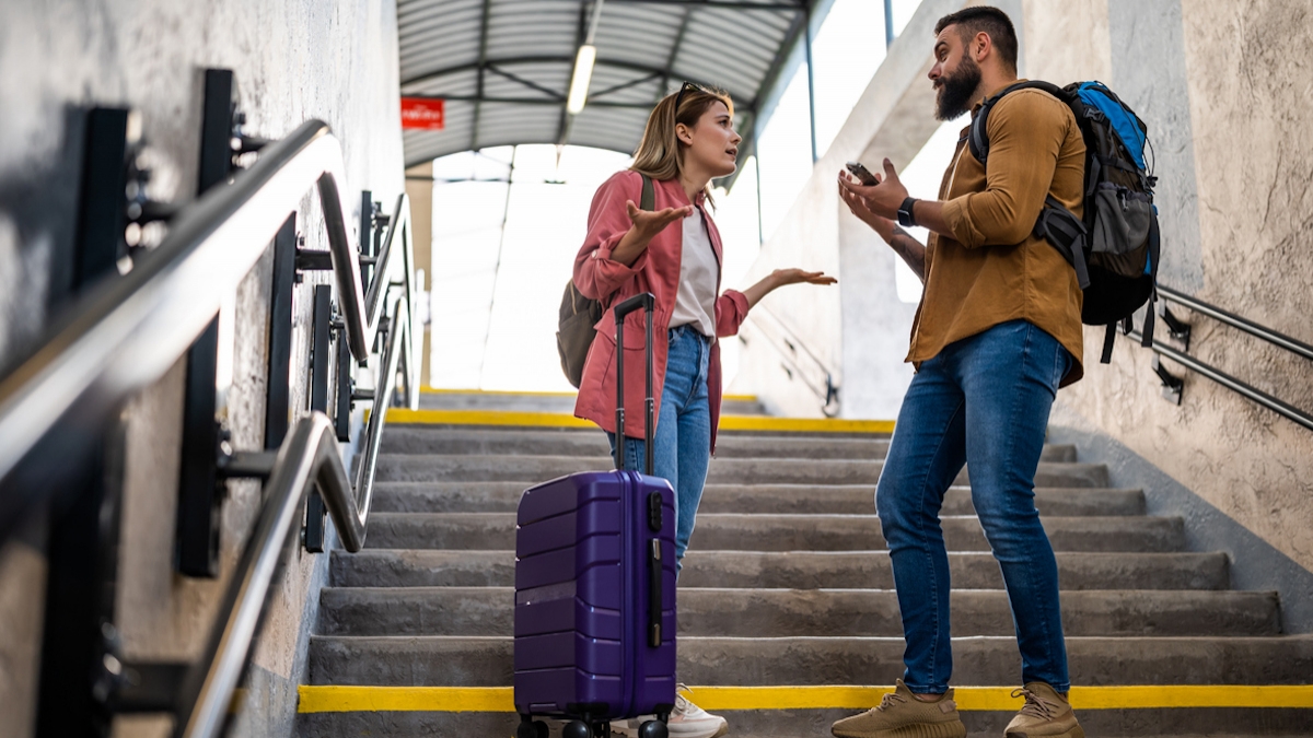 Les 5 conseils indispensables pour éviter les disputes de couple pendant les vacances, selon une spécialiste 