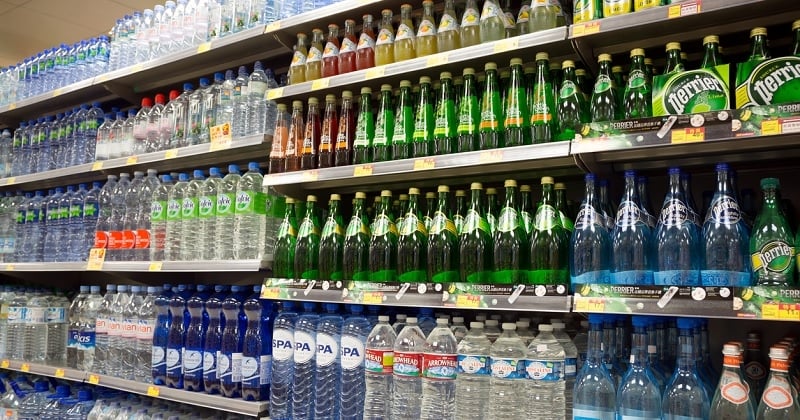 78% des bouteilles d'eau sont contaminées selon une étude, voici comment les reconnaître