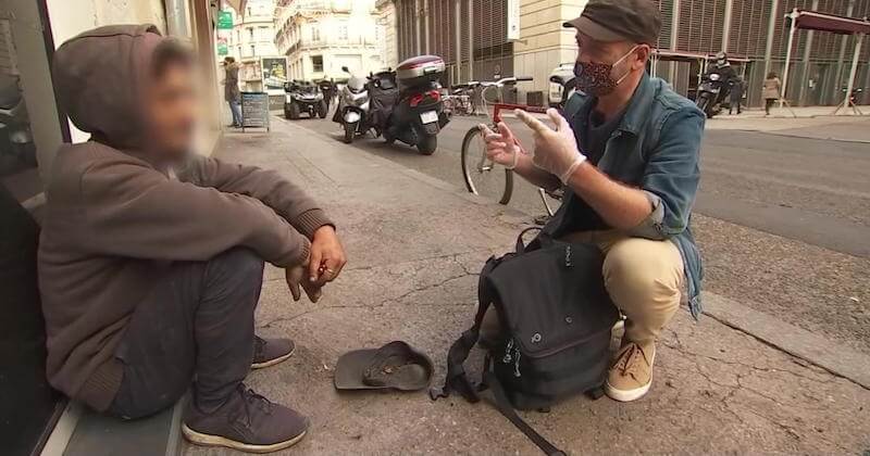 Montpellier : des repas chauds et gratuits livrés aux sans-abri, grâce aux bénévoles de l'association Deliv'Rue