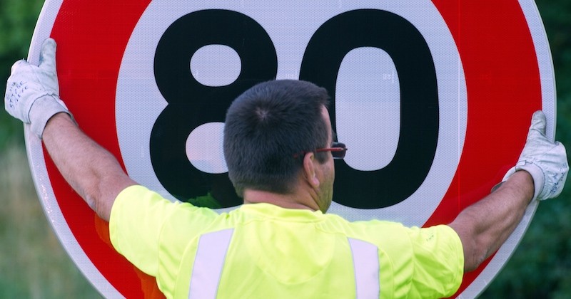 Les routes à deux voies sans séparation physique devraient passer de 90 à 80 km/h à partir de l'année prochaine