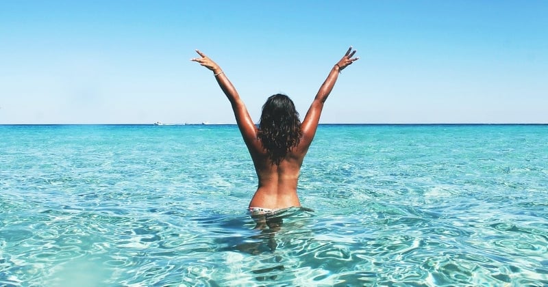 Voici pourquoi de moins en moins de femmes sont prêtes à pratiquer le topless à la plage