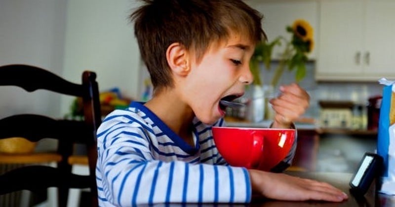 Petit-déjeuners gratuits à l'école pour les enfants issus de familles précaires, l'une des propositions fortes pour réduire les inégalités scolaires