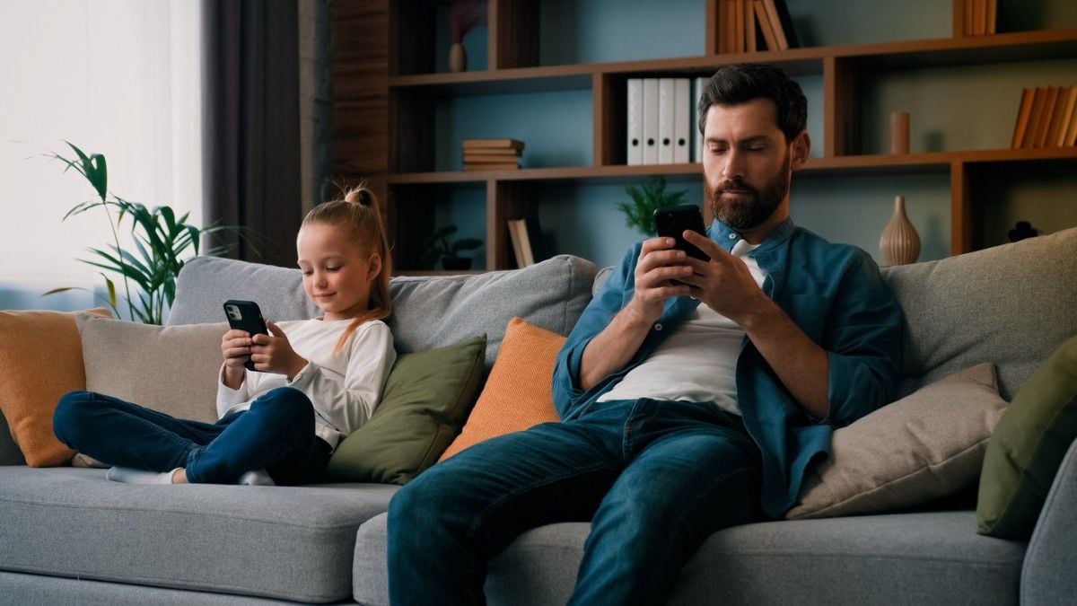 Dans ce pays, il existe des centres de désintoxication... pour les personnes accros à leurs smartphones 