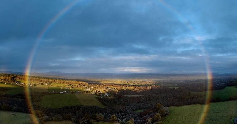 Un photographe capture un rare arc-en-ciel circulaire grâce à son drone